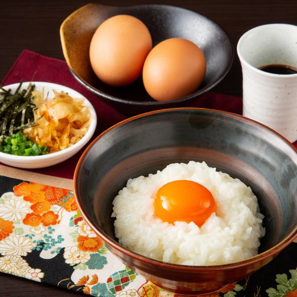 使用福冈县糸岛产鸡蛋“津出蛋”的“终极TKG”。