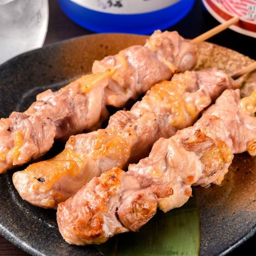 【수량 한정】 하카타 토종 닭 허벅지 꼬치 (소금 · 양념)
