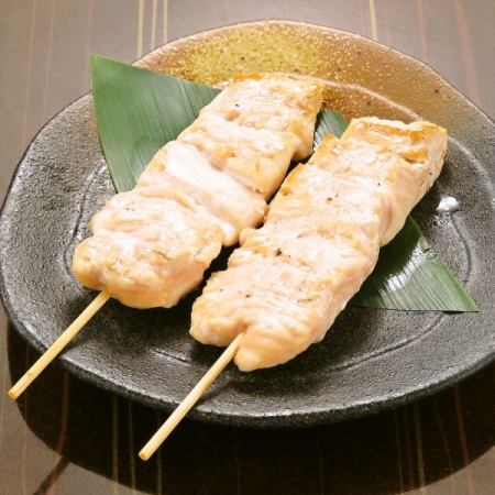 はかた地どり むね串(塩・タレ)