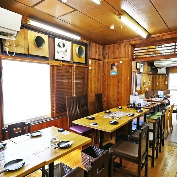 【石山駅から徒歩2分】駅から徒歩すぐなのでお仕事帰りにもお立ち寄りやすい!食べ飲み放題もございますのでここゆくまでご堪能いただけます♪友人同士やデート、会社宴会でご利用ください!!