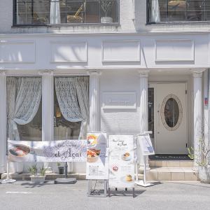 当店では貸切も可能です！お誕生日やサプライズパーティーにぴったりのオシャレな空間で、特別な時間をお過ごしいただけます。大切な人との思い出を華やかに演出し、心温まるひとときを楽しんでみませんか？美味しい料理と共に、素敵なサプライズをサポートいたします。ぜひ、お気軽にご相談ください！