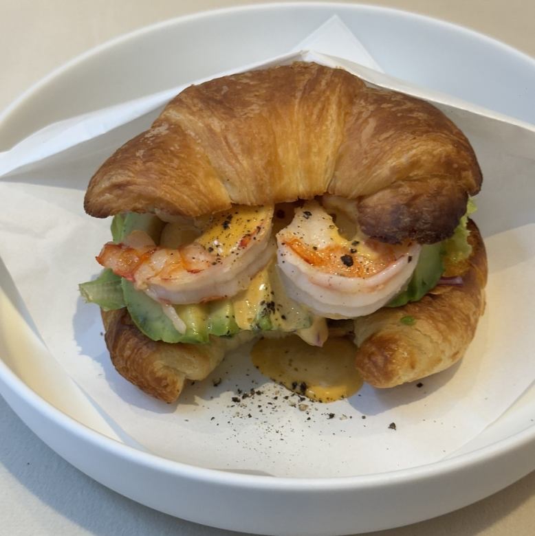 海老アボカドサンド