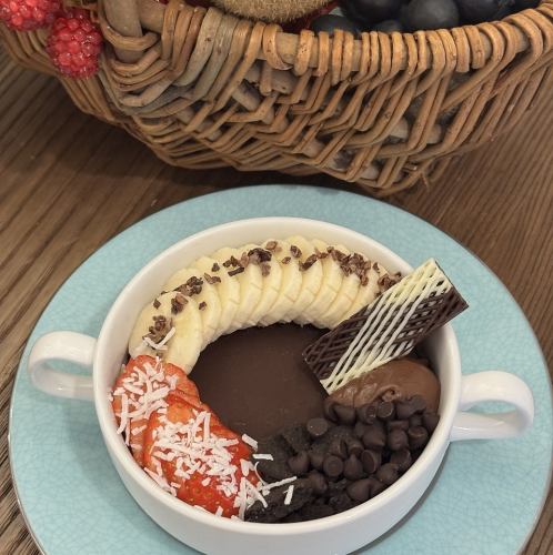 スナップチョコアサイーボウル