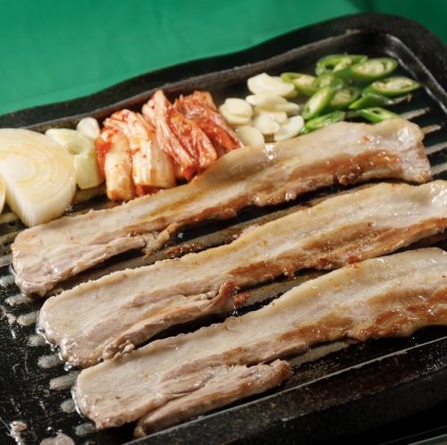 サムギョプサルを食べ放題♪