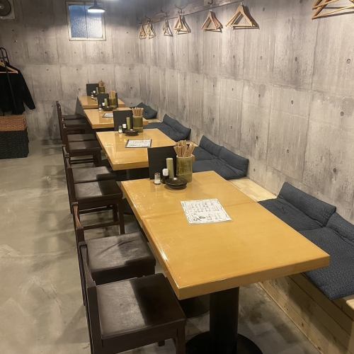 44 seats in total! Perfect for various banquets.