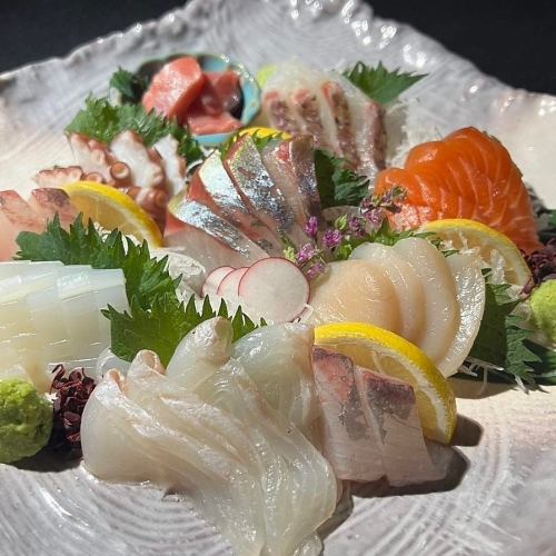 Specialty: Fresh fish assortment with the Seven Lucky Gods