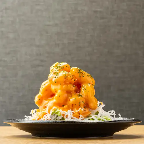 Plump and juicy shrimp mayonnaise mega portion