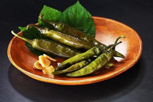 Green chili pepper pickled in soy sauce