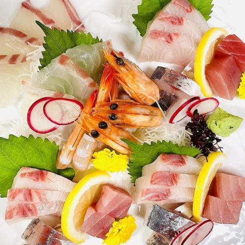 5 kinds of fresh fish sashimi for 3 people