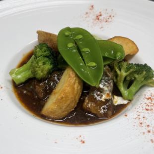 和牛のほろほろデミ煮込み