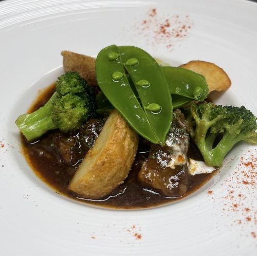 和牛のほろほろデミ煮込み