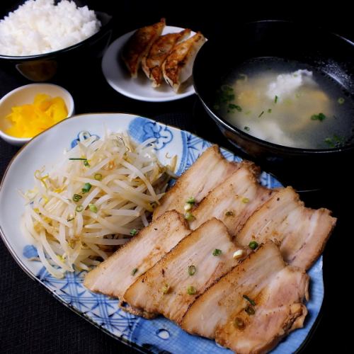 焼豚定食餃子セット