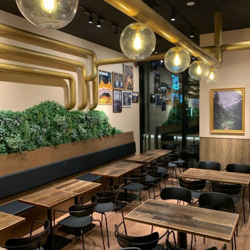 お洒落な雰囲気なのにカジュアルで利用しやすい店内☆