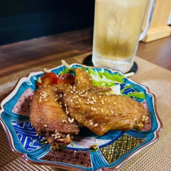 【平日限定17時～19時限定◎ちょい飲みセット】オリジナル手羽先と枝豆・ドリンク1杯付　1000円