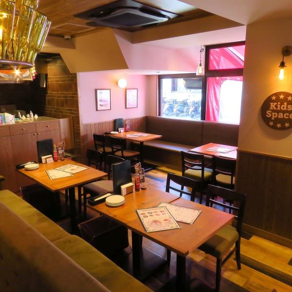 The soft lighting and comfortable wooden space is the perfect place for lively laughter♪ The food is cooked piping hot right before your eyes, and it's so exciting you won't be able to stop feeling excited even before you start eating◎ We have a wide selection of delicious dishes that will make spending time with friends even more enjoyable★ Let's make this a night that satisfies both your stomach and your spirit!