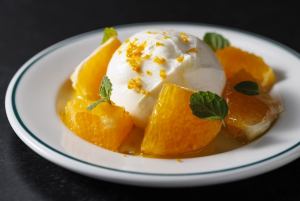 九州産　デコポンとブッラータチーズのカプレーゼ