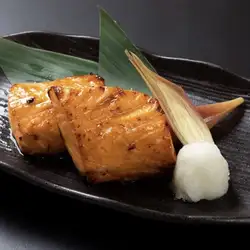 銀鮭の味噌漬け焼き