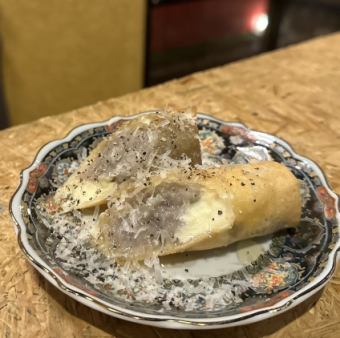 タームとクリームチーズ春巻き(1本)