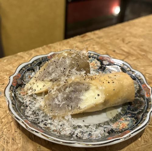 タームとクリームチーズ春巻き(1本)