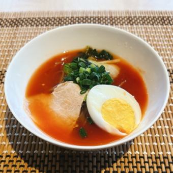 トマト冷麺