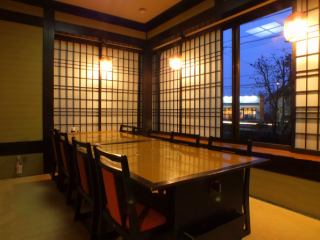 Equipped with private rooms that are safe even with children.Of course, it is a private room with a door, so you can enjoy it even at a banquet with your family ♪