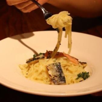 Autumn fresh pasta, linguine, turnip and Parmesan sauce, saury and smoked salmon