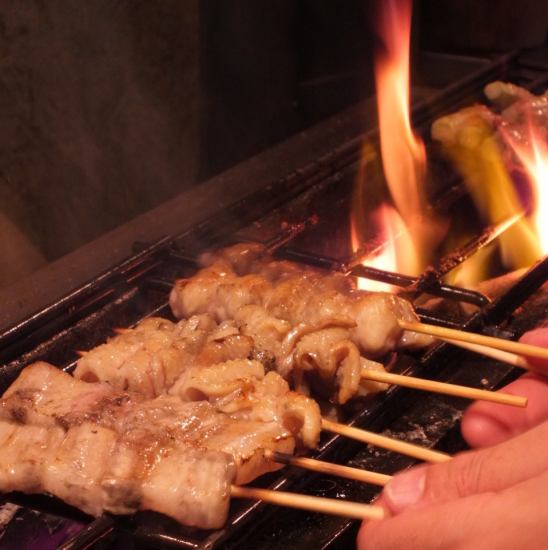 食材にこだわったおすすめ焼き鳥コース。ボックス席有り。