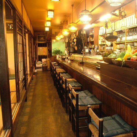 A small number of people, such as one or two people, are welcome ♪ Come and enjoy our delicious food and delicious sake.Due to corona measures, we are operating with less counter seats than usual.