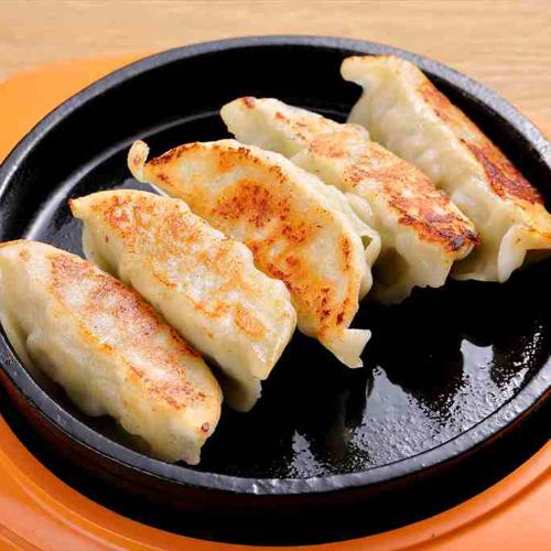 Iron plate dumplings