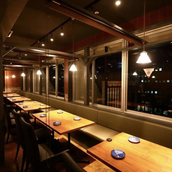 東武宇都宮駅4分★2名様～70名様まで個室OK少人数でもゆったりプライベート空間を★会社帰りの一杯に語らいの空間◎完全個室であるため様々なシーンにご対応可★座敷と個室お選び頂けます。落ち着いたBGMの流れる店内で大切なひとときをお過ごしください。飲み放題付コース3000円から！単品飲み放題1000円も今だけ♪