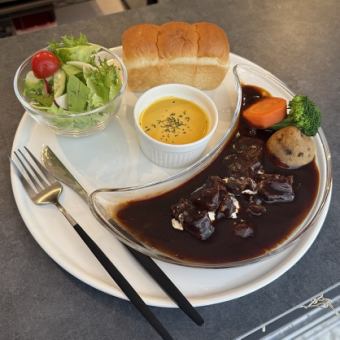 限週六！和牛燉牛肉午餐