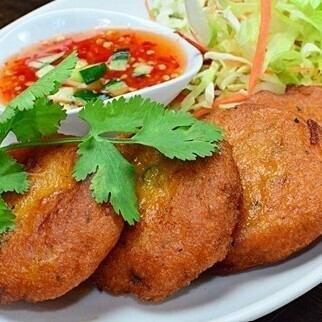タイ風魚さつま揚げ(トーマンプラー)