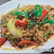 鳥/豚のバジル炒め(パッカパオガイ/ムー)