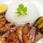 カオカームー(豚足煮込ご飯)