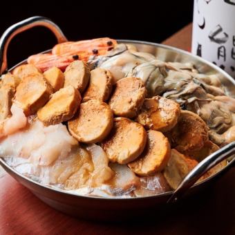 [3 hours all-you-can-drink included] "A hearty gout hotpot course without worrying about the cost" (10 dishes in total) 7,000 yen