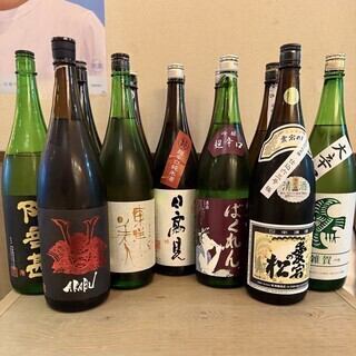 豊富なラインナップの日本酒とドリンクで乾杯