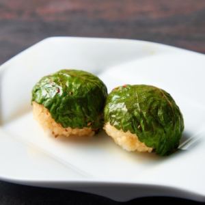 ごまの葉おにぎり