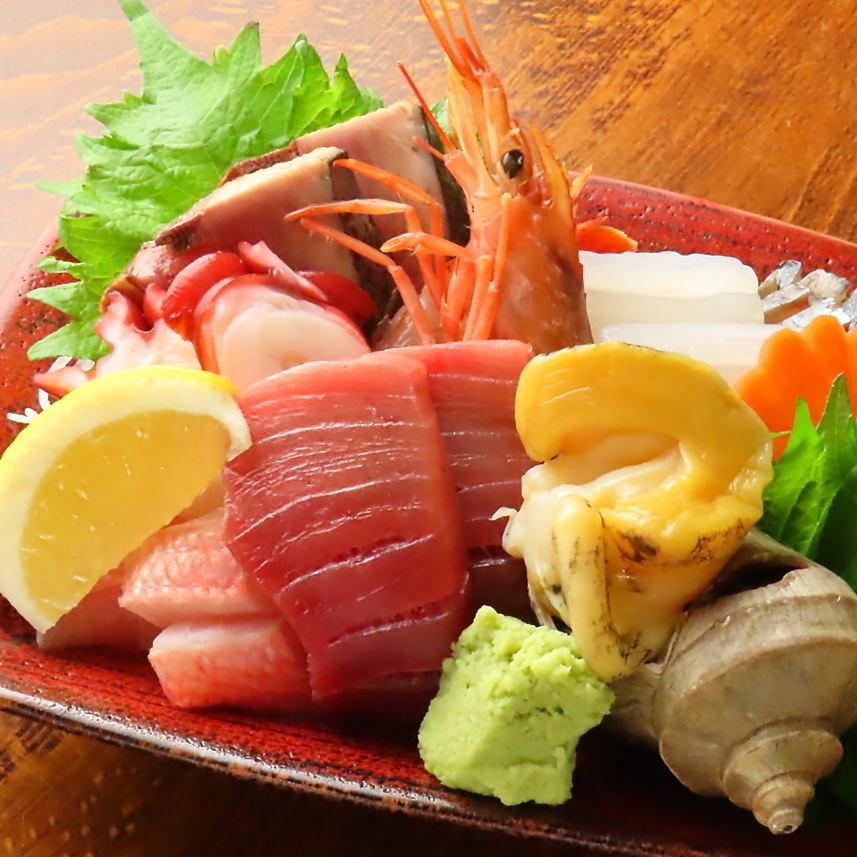 喫煙可能◎厳選仕入れの三陸鮮魚刺し盛りや炭焼き・七輪焼きで味わえる創作和風居酒屋
