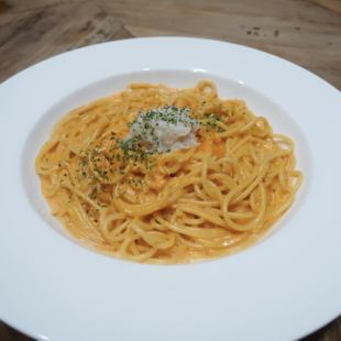 참깨 게 토마토 크림 스파게티
