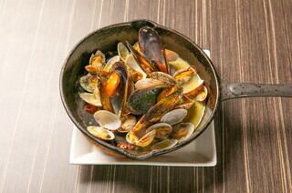 Clams and mussels steamed in wine