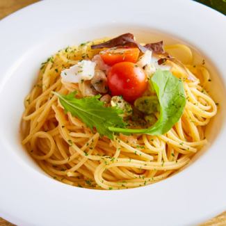 seafood tomato pasta