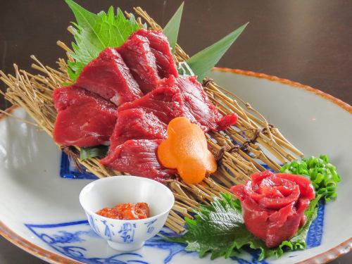 Aizu specialty horsemeat sashimi