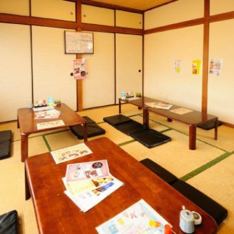 《Zashiki on the 2nd floor》 A relaxing space for family meals, dates and banquets! The 2nd floor is a tatami room where you can stretch your legs and relax.