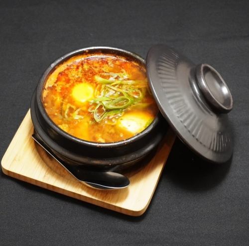 スンドゥブチゲ