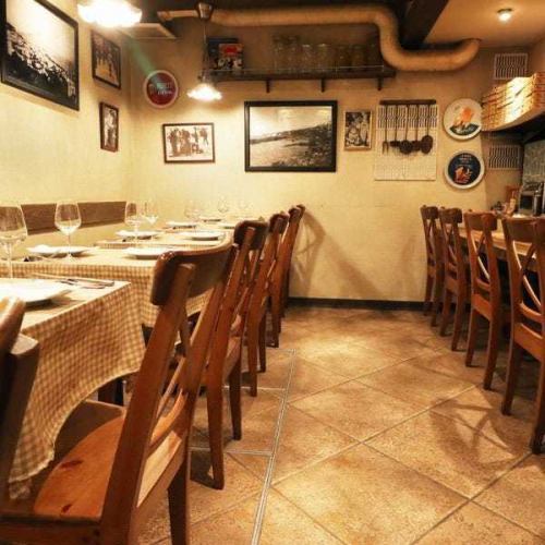 雰囲気抜群の店内