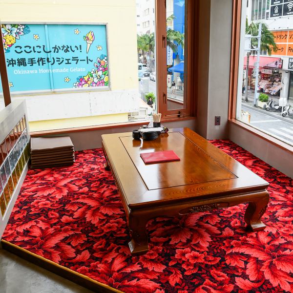 We offer a variety of seating options, from counter seats to private rooms, to suit a wide range of occasions. In our stylish restaurant with a Japanese atmosphere, you can relax and enjoy delicious food and a wide selection of alcoholic drinks.