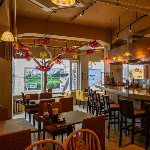 We can also accommodate private reservations! Please feel free to contact us.