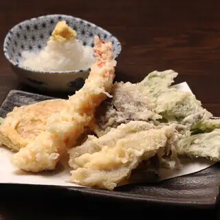 ここでしか食べれない、こだわりの天ぷらを各種取り揃えております！