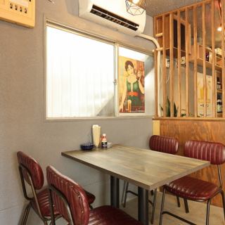 テーブル席のご用意ございます。グループや大切な方とのひと時にぜひご利用ください。