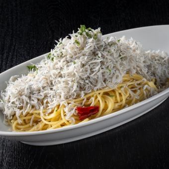 【年末派对】九道菜套餐♪ 超值套餐(含两小时畅饮,仅需4,500日元)+ 加750日元可延长一小时